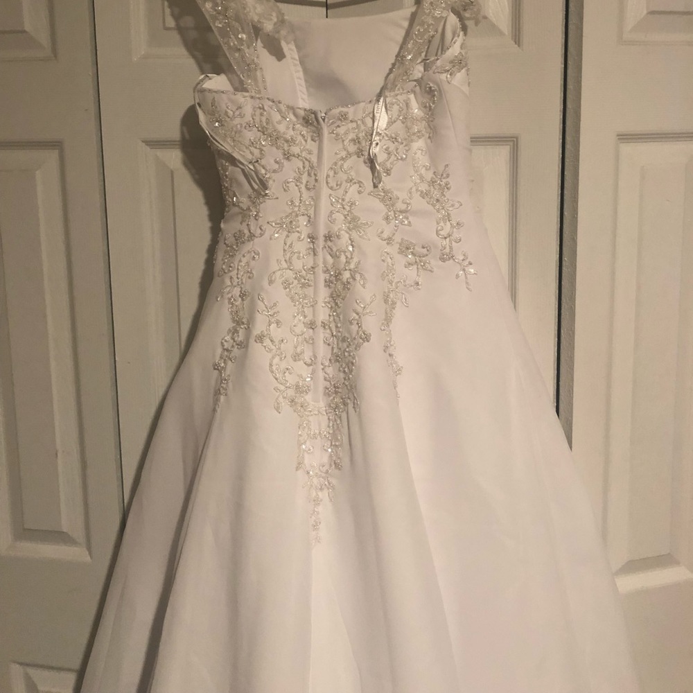 Wedding dress